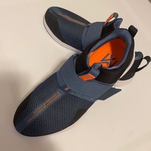 Nike- Men’s 12- Metcon Sport Training Sneakers. Steel Blue- Excellent condition